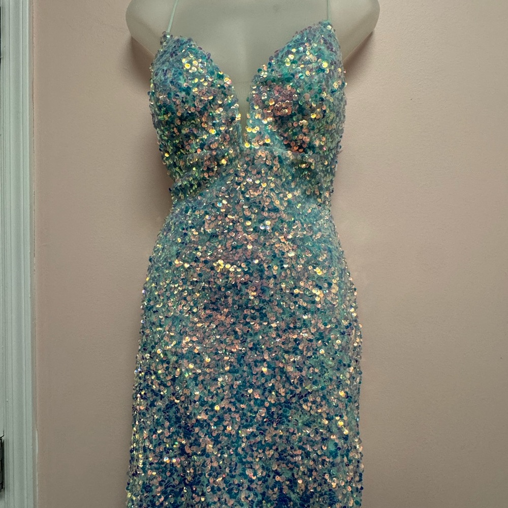Elegant Sequin Evening Dress